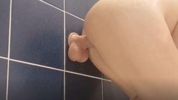 Hrvatica Stela Pavičić se nabija na dildo