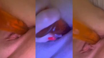 Profesorka Sandra nabijanje dildoa