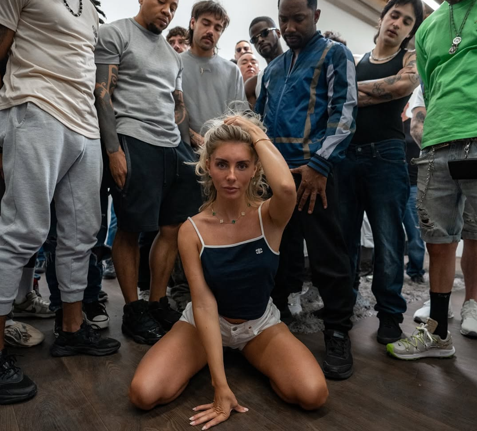 Bonnie Blue onlyfans gang bang scene pic